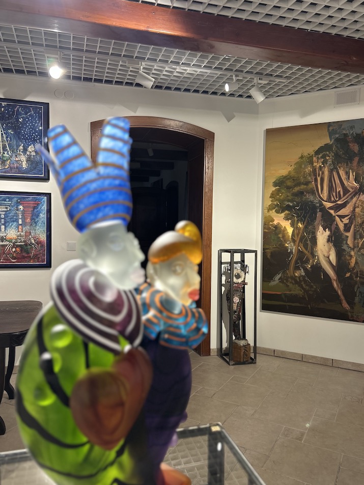 Versus Studio & Art Gallery