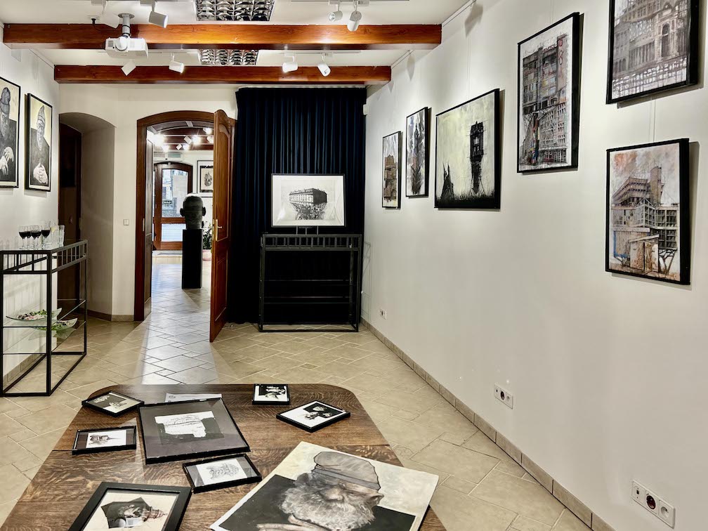 Versus Studio & Art Gallery